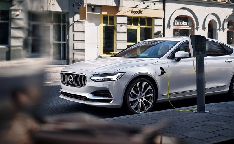 Volvo S90 T8 AWD Twin Engine