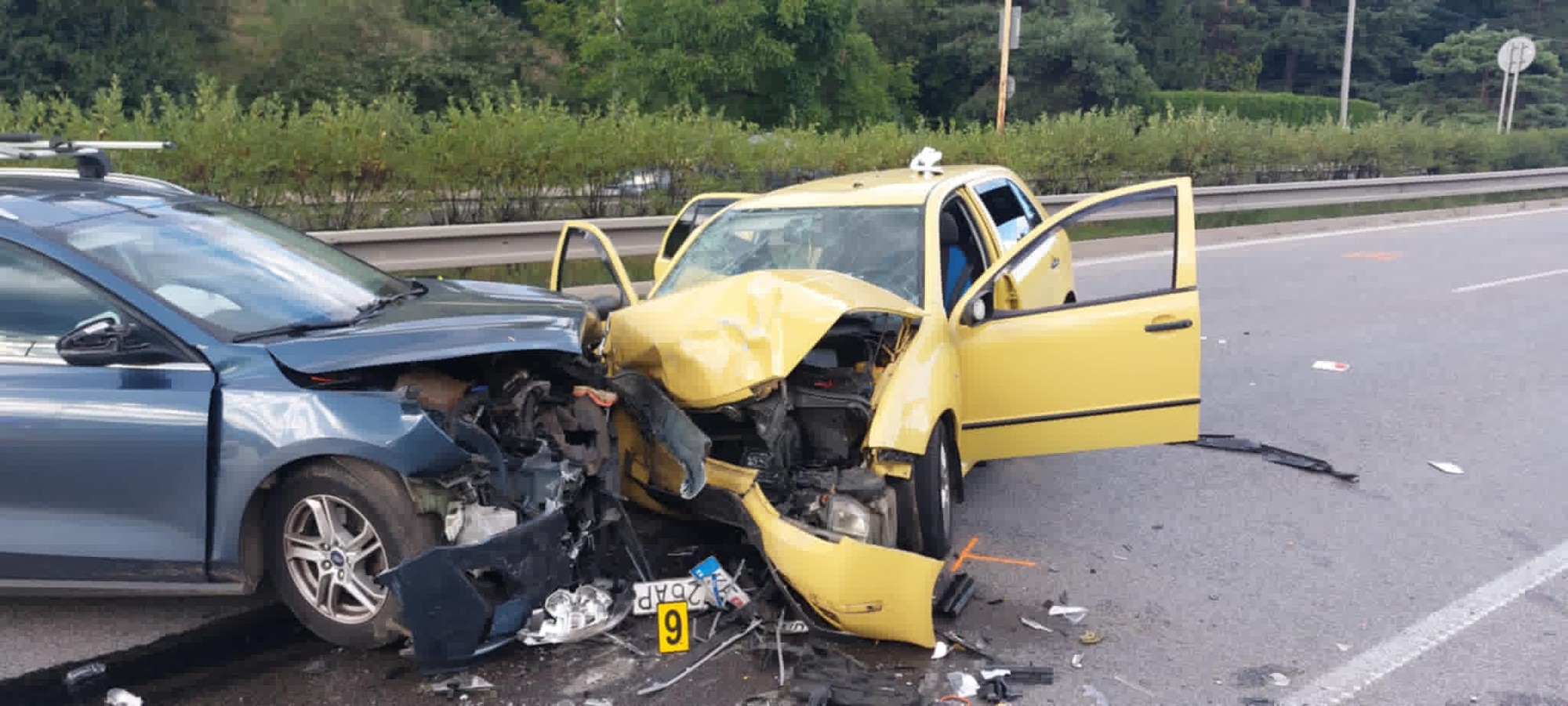 Pri zrážke dvoch áut v Košiciach na Sečovskej ceste sa zranilo šesť ľudí.
