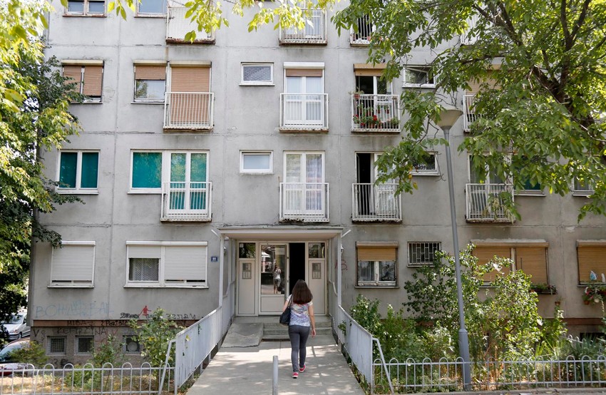 Zgrada u Kumodraškoj ulici u kojoj je pronađen leš