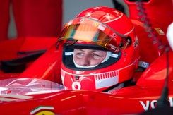 Michael Schumacher ogląda wyścigi Formuły 1. Stan jego zdrowia z każdym dniem jest coraz lepszy