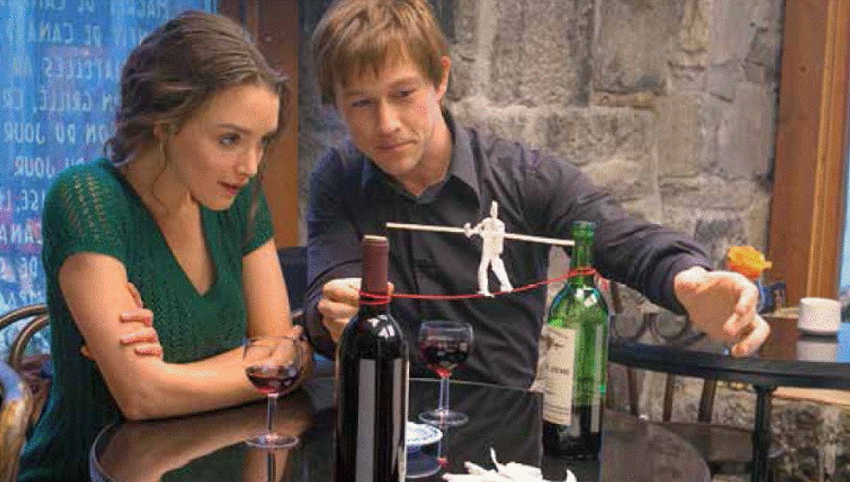 Charlotte Le Bon i Joseph Gordon-Levitt w filmie „The Walk. Sięgając chmur”