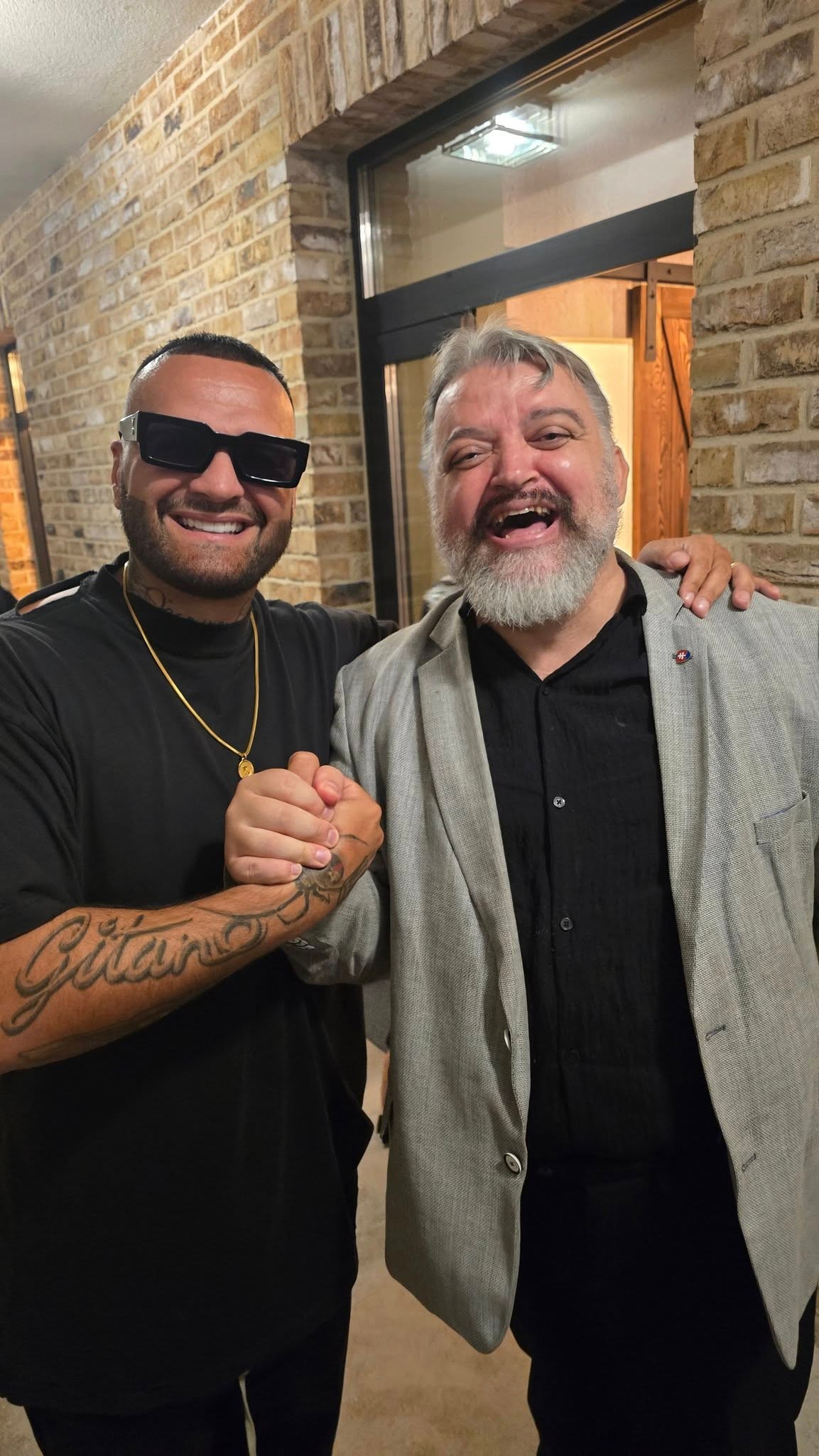 Raper Patrik Rytmus Vrbovský a Ficov exporadca Eduard Chmelár.