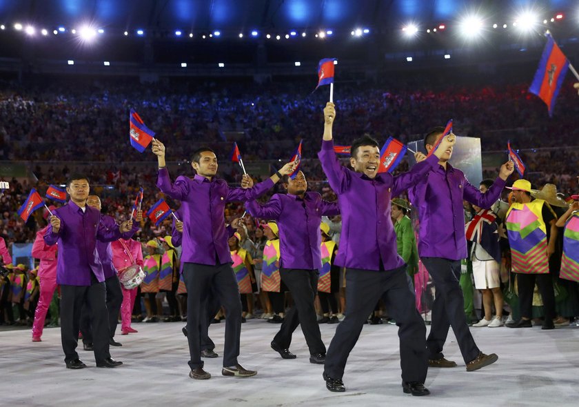 Rio 2016: Barwne stroje olimpijczyków na ceremonii otwarcia