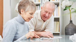 Nyugdíjasként hogyan vehetünk fel hitelt?