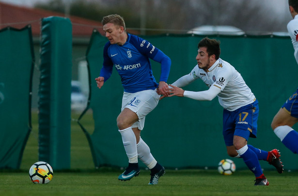 Josip Juranovic (z prawej) podczas sparingu Hajduka z Lechem Poznań w 2018 roku