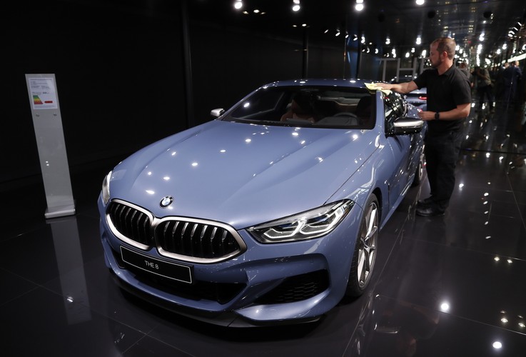 BMW Serie 3 THE 8 model