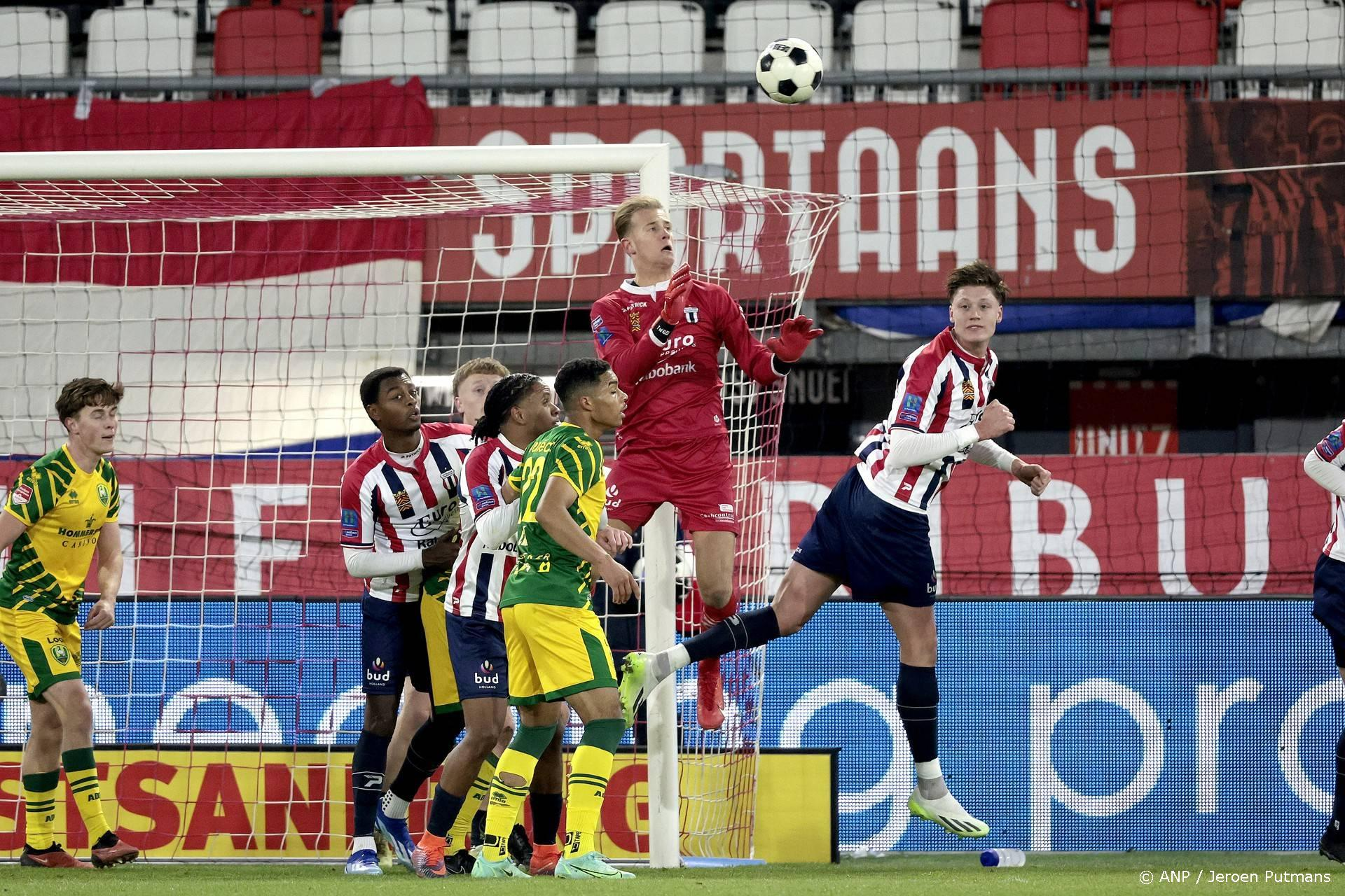 Amateurclub Excelsior Maassluis stunt tegen een Eredivisie-club met 1-0