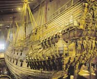 Galeon wojenny "Vasa" z XVII w., wydobyty z dna morskiego kilkadzisiąt lat temu.