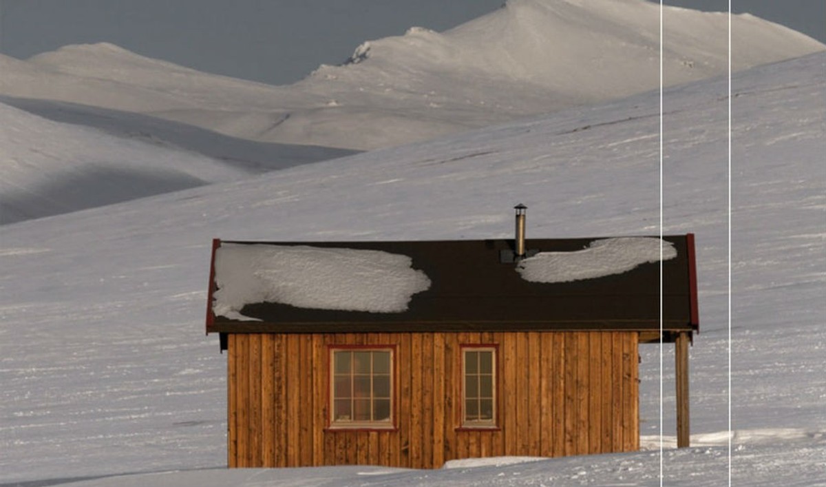 fragment okładki książki "Białe. Zimna wyspa Spitsbergen".