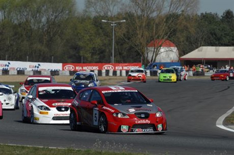 Tor, blondynki, szybkie seaty