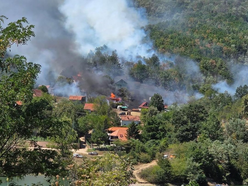 Požar u vikend naselju Bovansko jezero