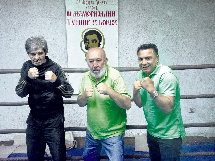 Danas (sleva) Bratislav Ristić, Vladimir Milenković i Fazlija Šaćirović svoje znanje prenose na mlade boksere u Prokuplju