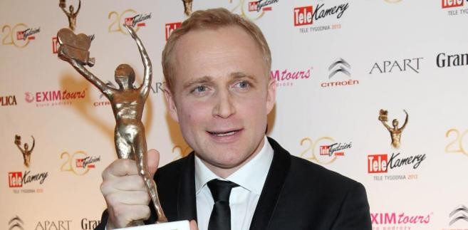 Wręczono także Złote Telekamery osobom i programom, które wcześniej zdobyły już trzy statuetki. W poniedziałek Złote Telekamery odebrali Piotr Adamczyk, szefowie programów TVN 24, Disney Channel oraz twórcy programu 