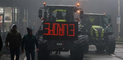 Rolnikom puściły nerwy. Taranowali blokady, w ruch poszły petardy i jajka