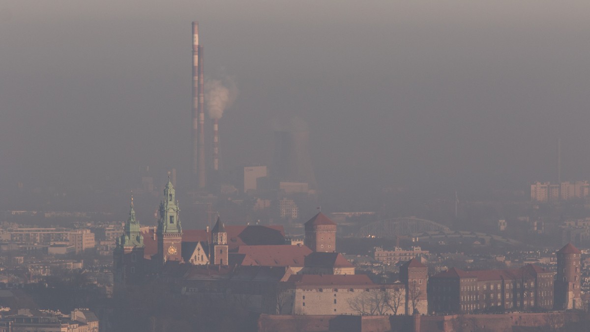 Smog atakuje. Kraków jednym z najbardziej zanieczyszczonych miast świata