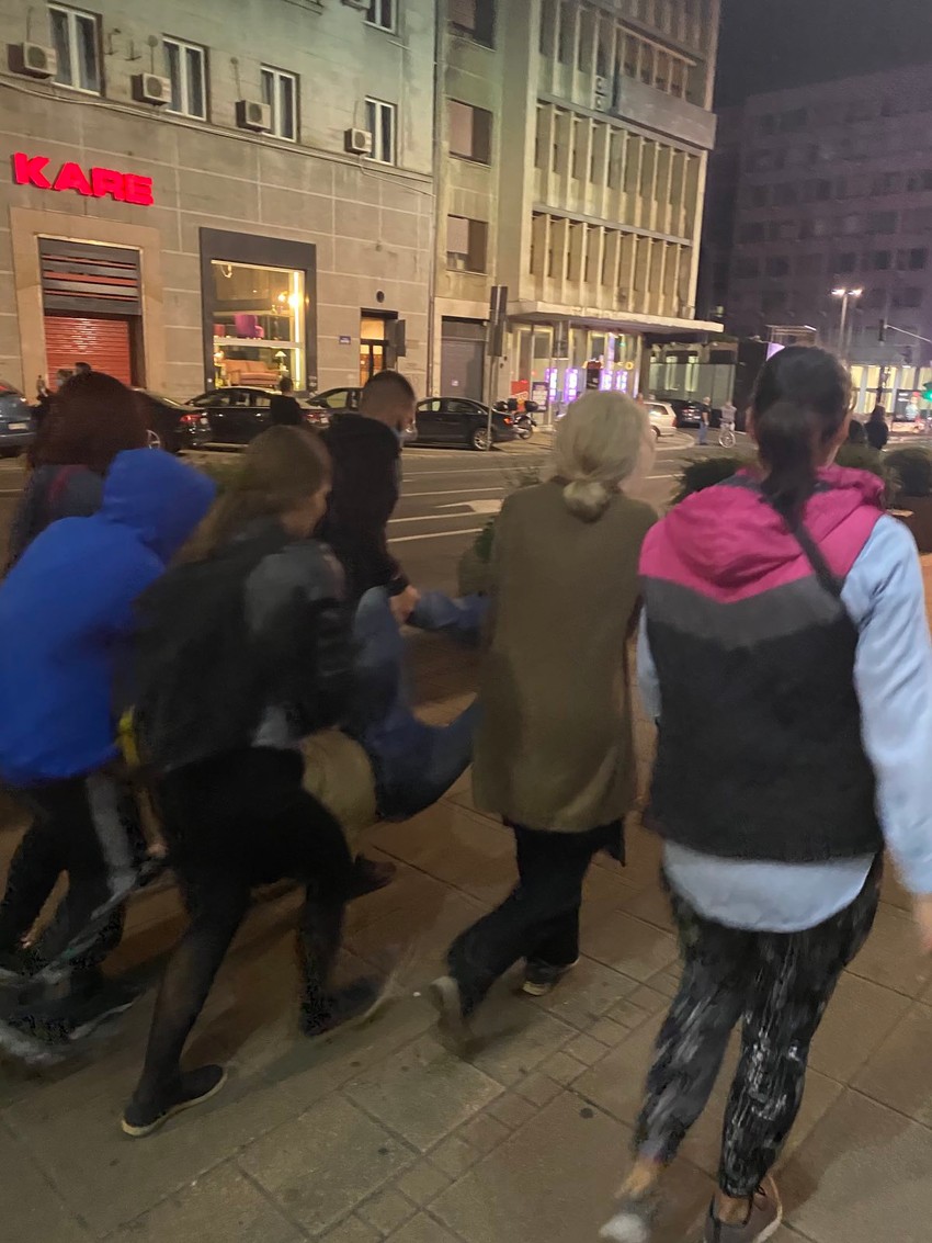 Povređeni na protestu