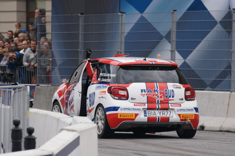 Popisy rajdowych Citroënów na VERVA Street Racing