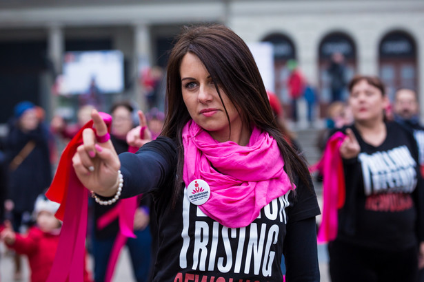 Taneczny happening na całym świecie. Akcja "One billion rising" także w Polsce! [ZDJĘCIA]