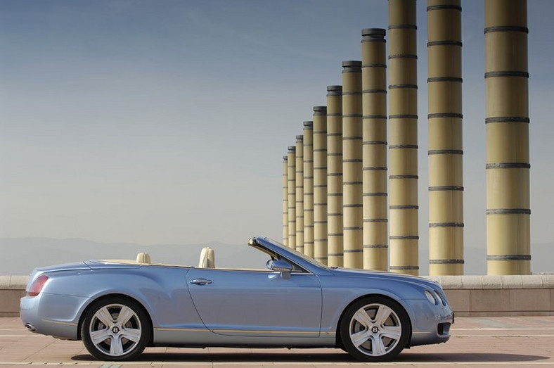 Bentley Continental GTC w produkcji