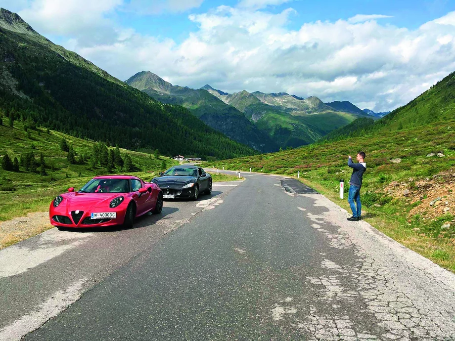 Alpejskie serpentyny w Austrii i we Włoszech to ulubione trasy samochodowe Lecha Kaniuka, właściciela firmy SunRoof Technology