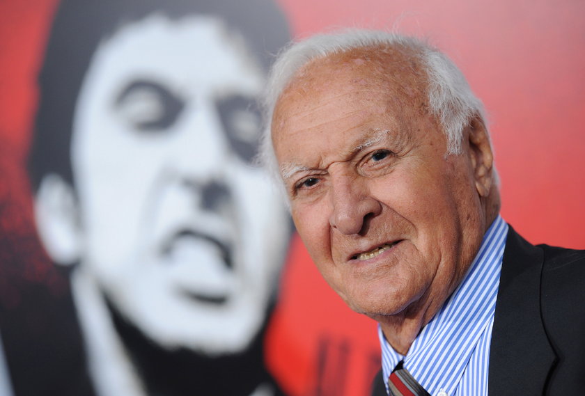 Robert Loggia