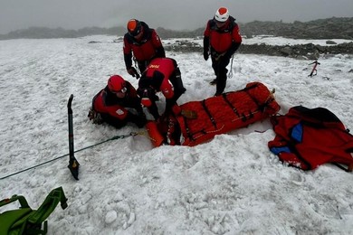 Pierwszy wakacyjny weekend w Tatrach. 13 turystów potrzebowało pomocy