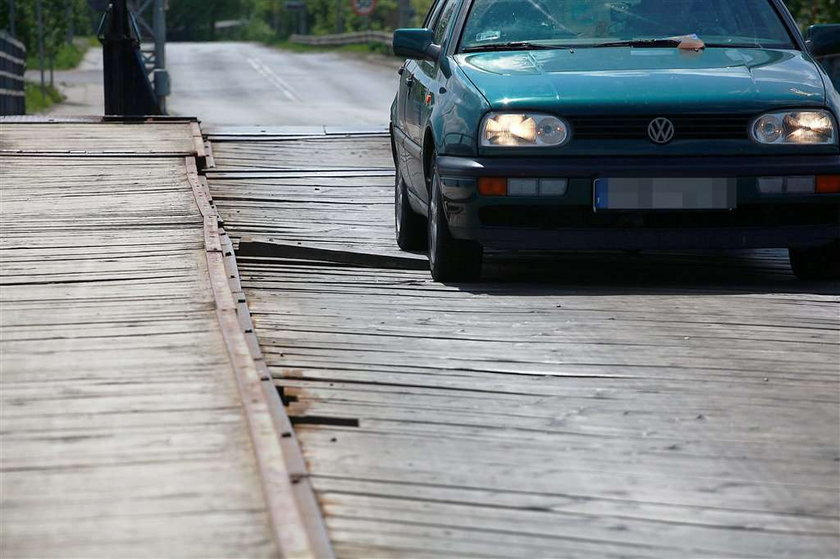 Ten most może zatonąć!