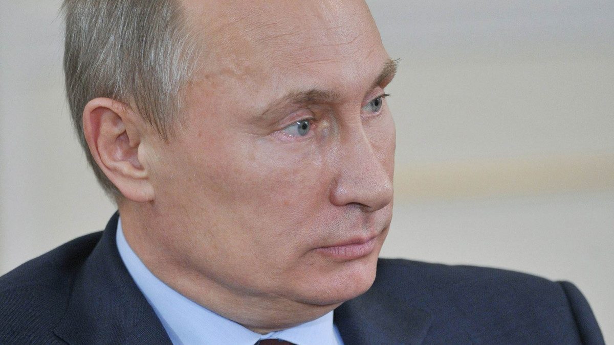 Kreml krytykuje próby wykorzystywania nazwiska prezydenta Władimira Putina w celach biznesowych, w tym najnowszy wniosek o rejestrację znaku towarowego z nazwiskiem szefa państwa dla broni - poinformowało rosyjskie radio Biznes FM (BFM).