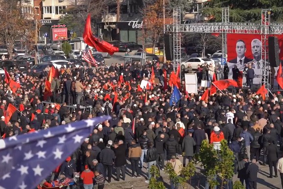 Uznemirujući prizori iz Skoplja: Održan protest podrške bivšim liderima tzv. OVK optuženim za ratne zločine