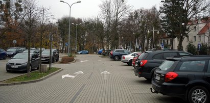 Gdynianie nie będą zadowoleni. Koniec popularnych darmowych parkingów!