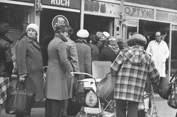 Słodko-gorzki QUIZ o PRL. Wspomnienia budzą w tobie uśmiech czy złość? Zdobędziesz 10/10?