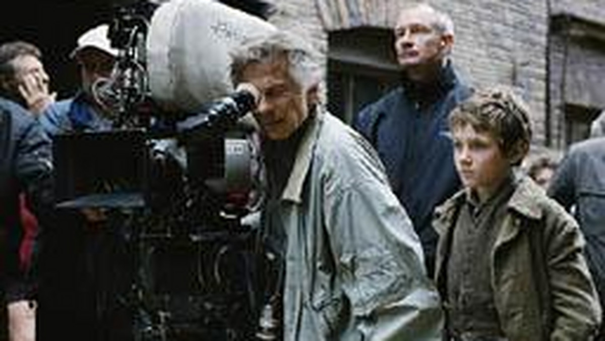 Roman Polański powiedział na konferencji w Warszawie, że w trakcie prac nad najnowszym filmem - ekranizacją dickensowskiego "Olivera Twista" - odnalazł w losie