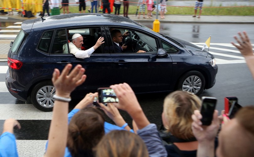 Papieski golf na sprzedaż
