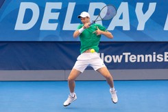 Hubert Hurkacz i jego deblowy partner oddali mecz walkowerem