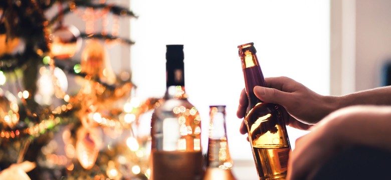 Dyspozytor pogotowia: Od paru lat jest bardzo duże "stężenie alkoholu" w te święta