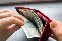 Rząd zmienia Kodeks pracy. Ekwiwalent za urlop z wypłatą i sprawy online