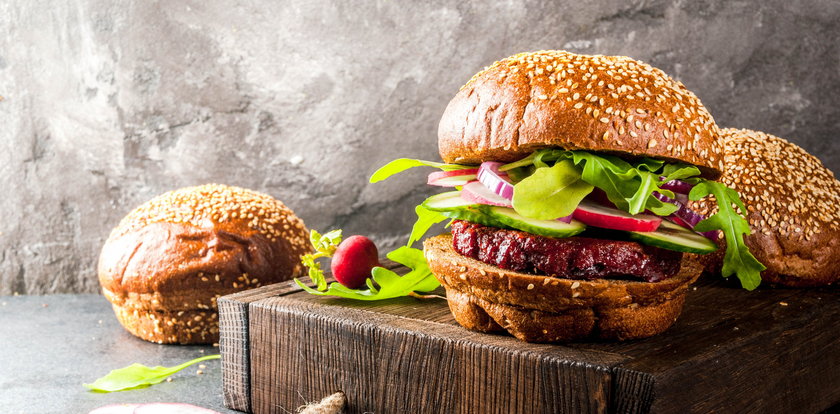 Veganuary, czyli dlaczego warto postawić na dietę roślinną w styczniu. Trzy świetne przepisy