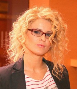 Wielka wygrana znanej polskiej wokalistki. Wyjeżdża do...