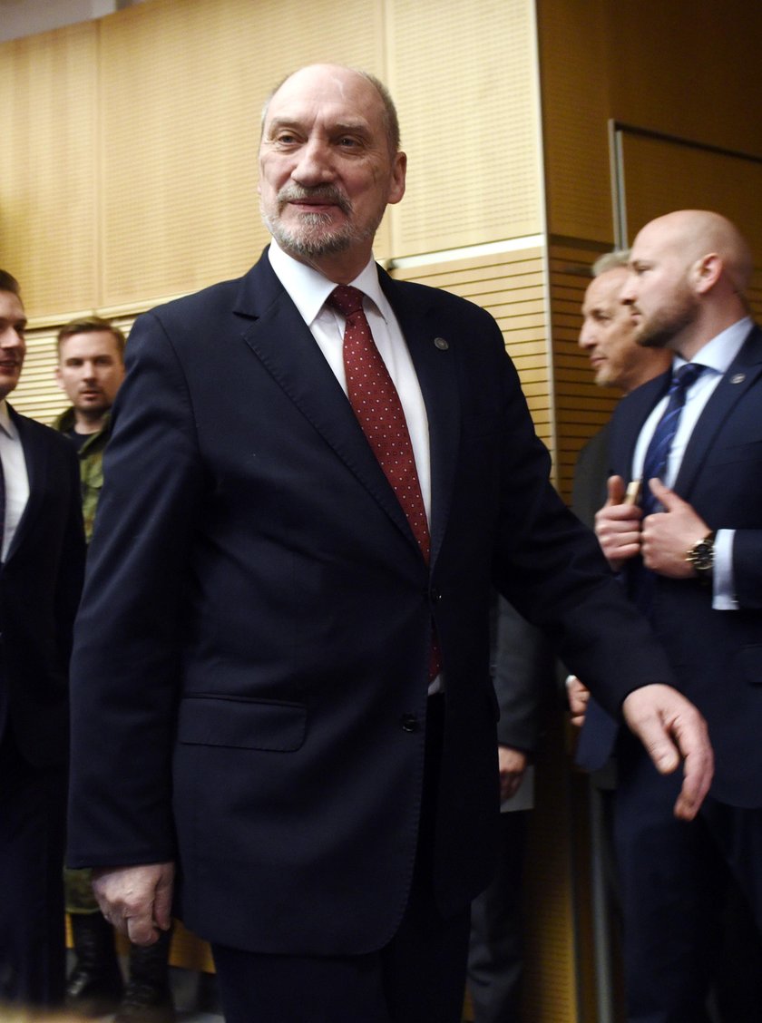 Macierewicz o królu: nie był patriotą