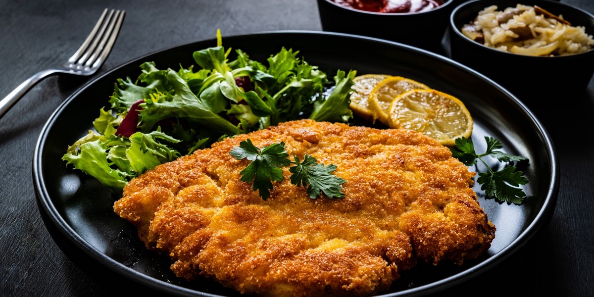 Kotlet schabowy na wielkanocny obiad? Czemu nie! Zapoznaj się z przepisem.