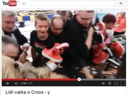 Zacięta walka o markowe buty w Lidlu [WIDEO]