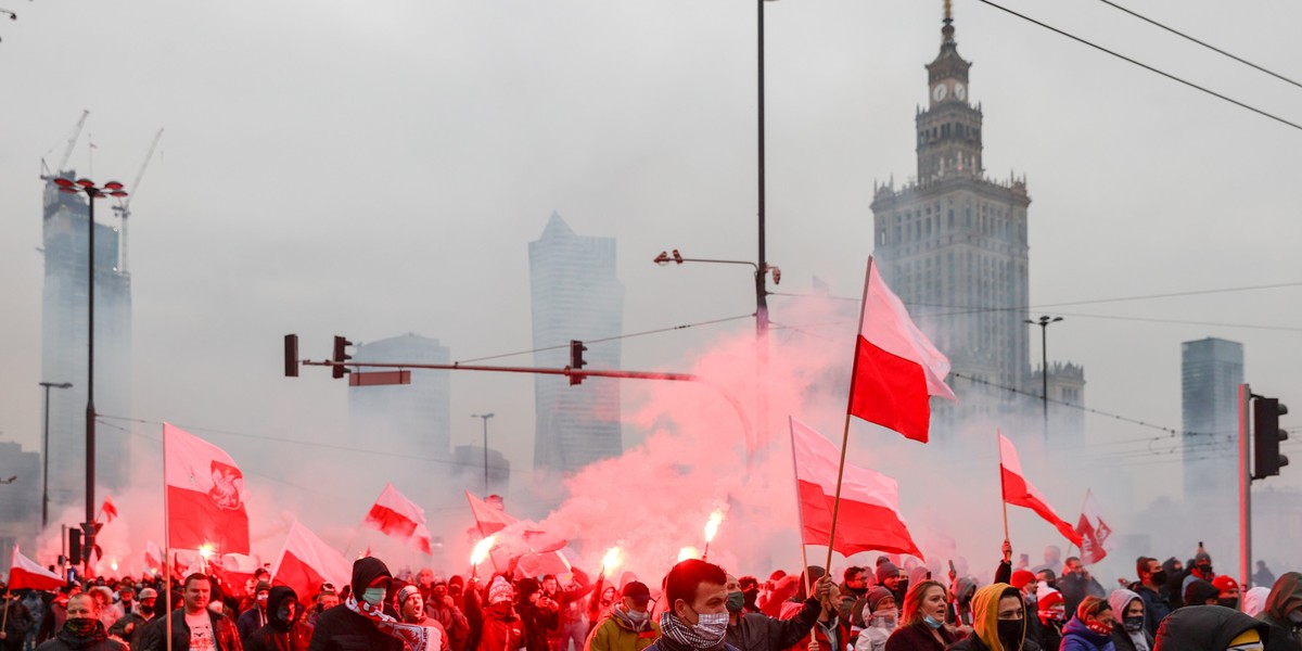 W Warszawie trwa liczenie strat po Marszu Niepodległości i towarzyszących mu zamieszkach. 