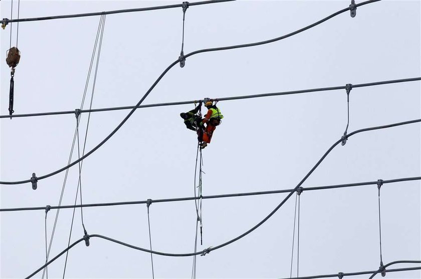 Iglica już na Stadionie Narodowym