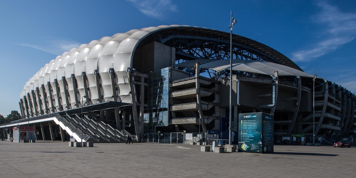 Usuną usterki na stadionie. Za 100 tys. zł