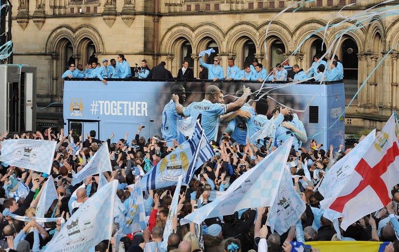 Piłkarze Manchesteru City fetują zdobycie mistrzostwa Anglii