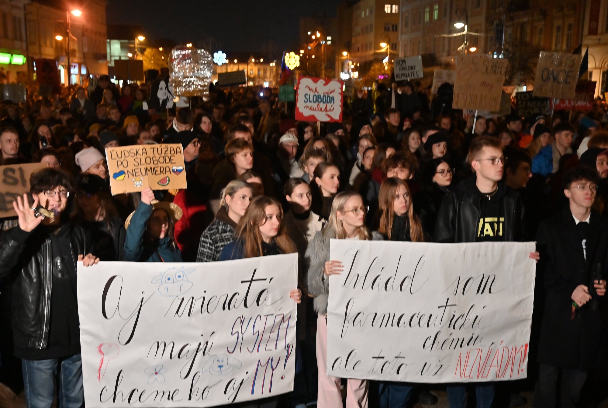 Zhromaždenie pri príležitosti 36. výročia Nežnej revolúcie v Košiciach.