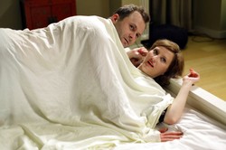 Komedia zabójczo nieśmieszna. "Kochanie, chyba cię zabiłem" w kinach [ZDJĘCIA]