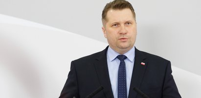 Nauka zdalna w szkołach przedłużona. Do kiedy? Ministerstwo podało datę