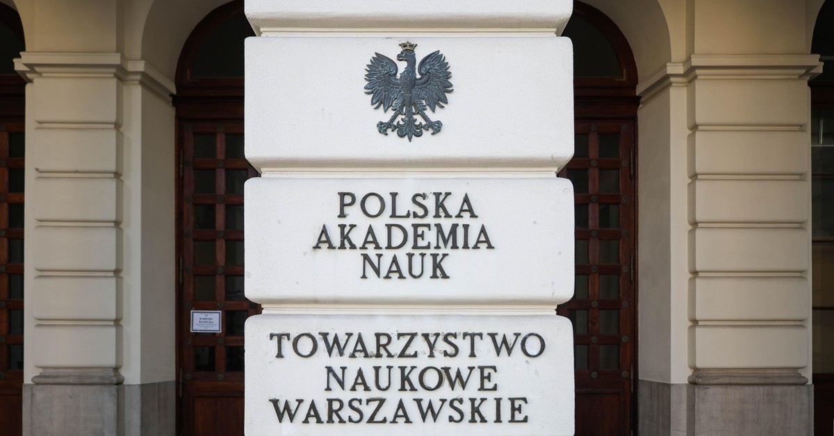 Reforma Polskiej Akademii Nauk: Czy nowa ustawa zatrzyma młodych naukowców? Spór o kontrakty na czas określony i zmiany w ewaluacji jednostek