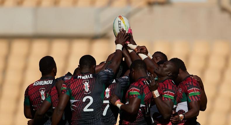 SEVILLE, SPAIN - JANUARY 28: Kenya players huddle prior to during the HSBC World Rugby Sevens Series 2022 match between Australia and Kenya at Estadio de La Cartuja on January 28, 2022 in Seville, Spain. (Photo by Fran Santiago/Getty Images)
